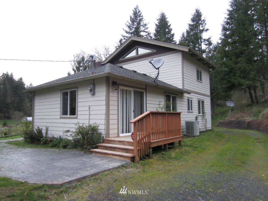 594 Pleasant Valley Road Winlock, WA 98596 - Photo 3 of 10