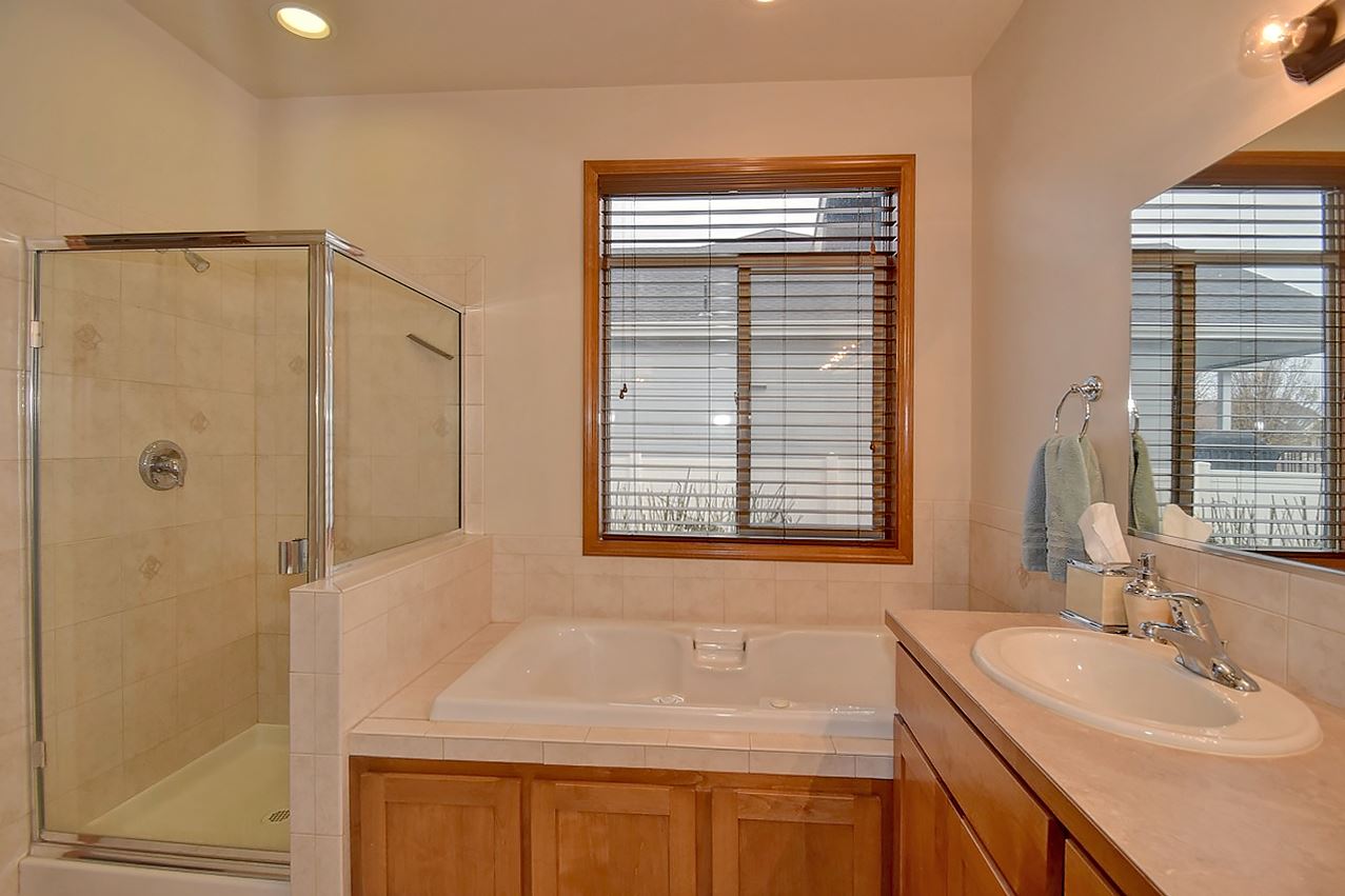 2618 West Hawthorne Road Spokane, WA 99208 - Photo 13 of 20