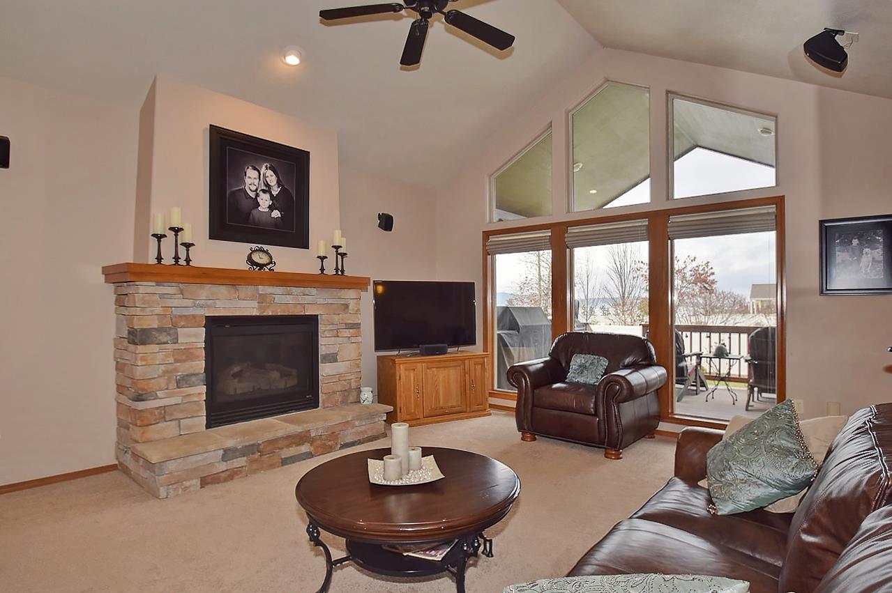 2618 West Hawthorne Road Spokane, WA 99208 - Photo 4 of 20