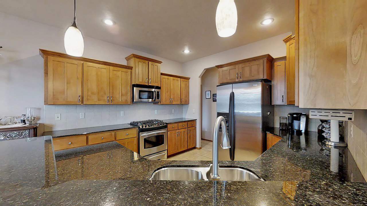 2618 West Hawthorne Road Spokane, WA 99208 - Photo 6 of 20