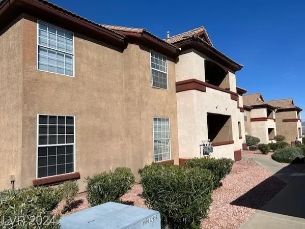 $187,500 | 231 West Horizon Ridge Parkway, Unit 2926, Henderson, NV 89012
