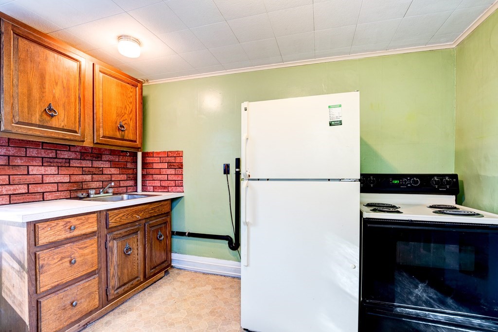 1534 Main St Extension Athol, MA 01331 - Photo 4 of 42 Gallery Image 4
