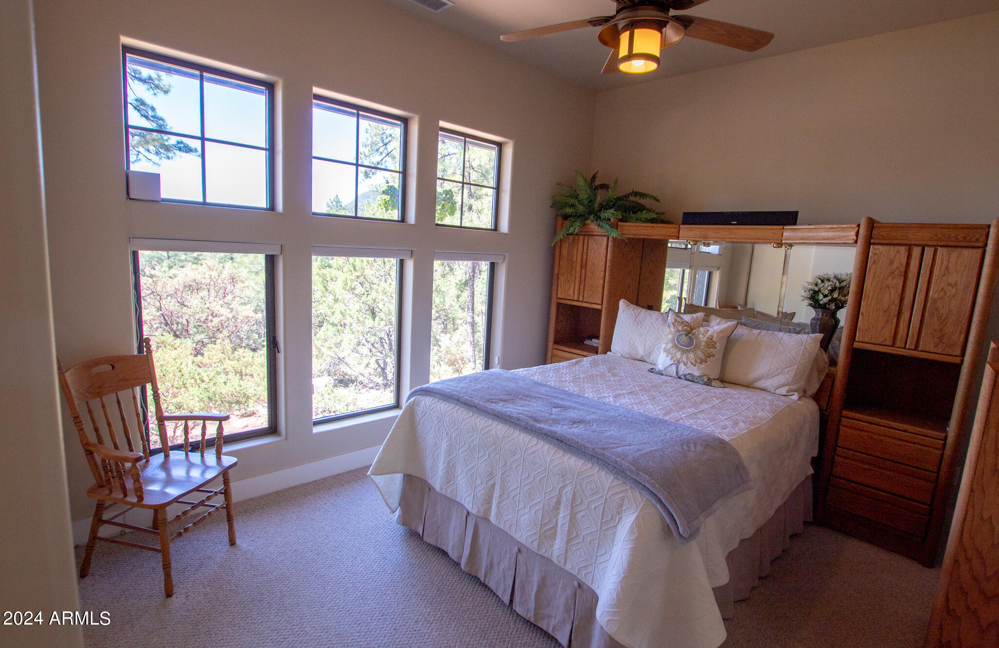 4533 Sundown Lane Pine, AZ 85544 - Photo 35 of 38 Primary Bedroom - Lots of Light