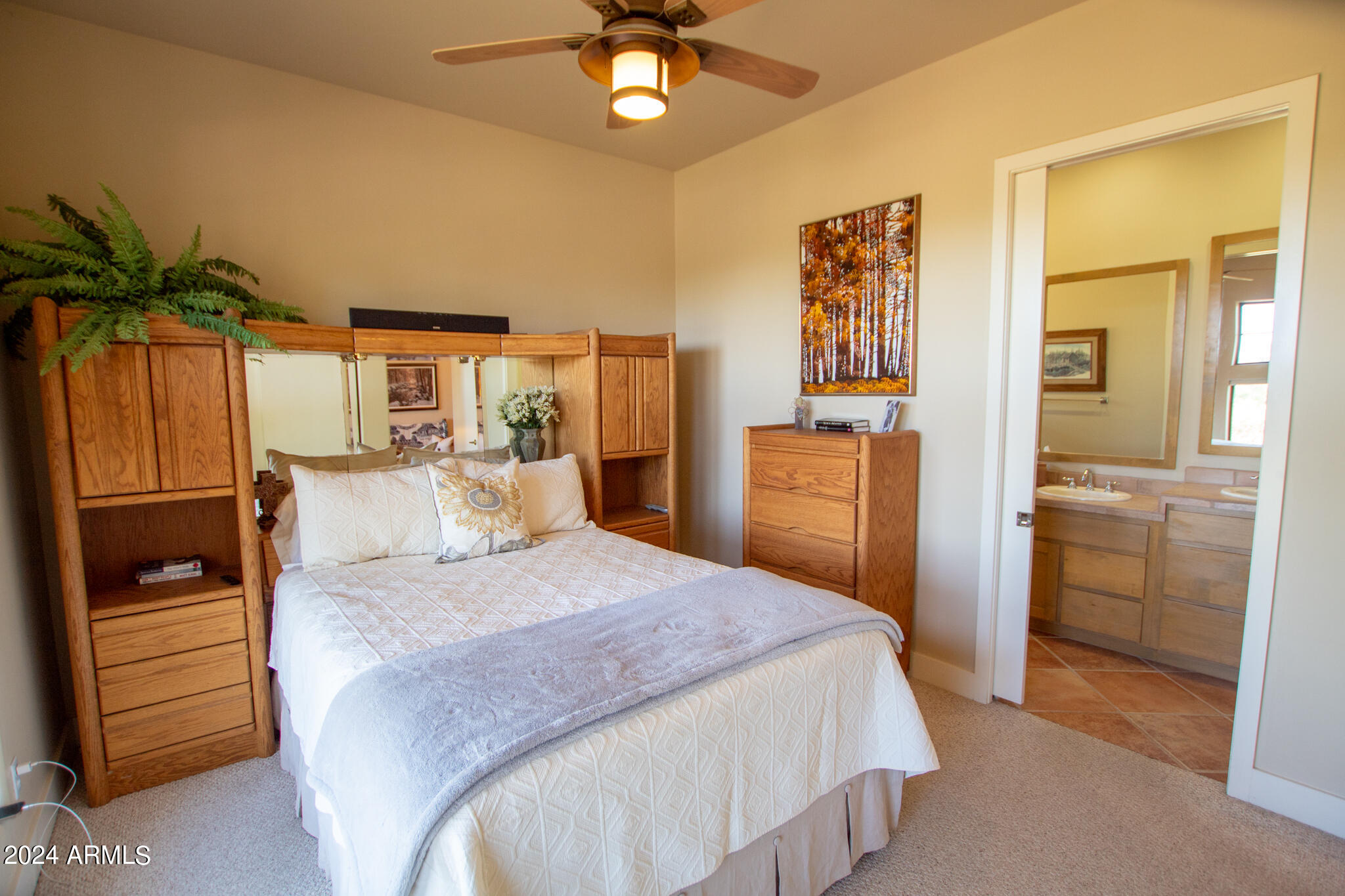 4533 Sundown Lane Pine, AZ 85544 - Photo 36 of 38 Primary Bedroom with Ensuite