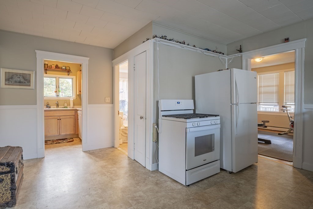 10 Nickerson Road Peabody, MA 01960 - Photo 17 of 28 Gallery Image 17