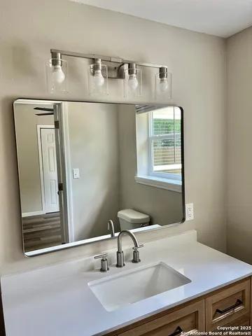 $269,500 | 1210 North Polk Street, Beeville, TX 78102