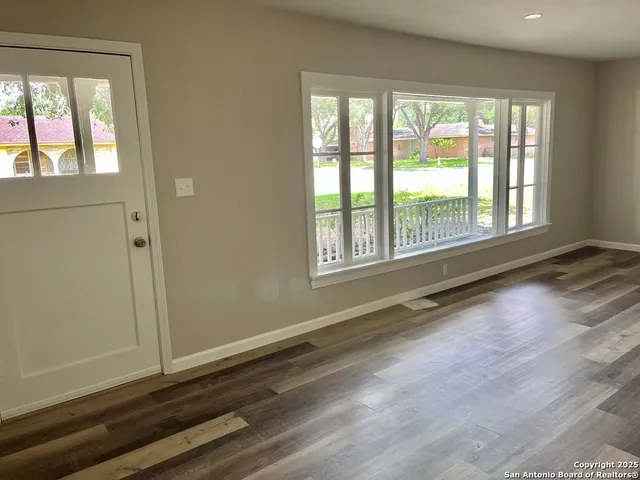 $269,500 | 1210 North Polk Street, Beeville, TX 78102