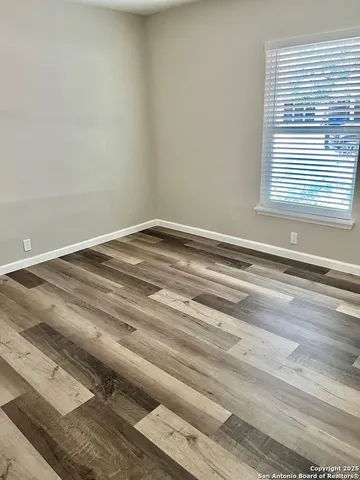 $269,500 | 1210 North Polk Street, Beeville, TX 78102