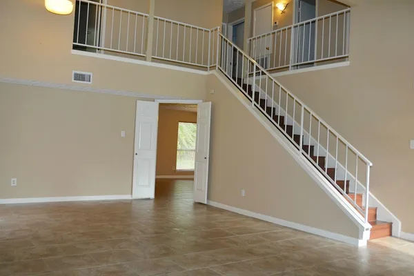 $2,100 | 3703 Embarcadero Drive, Houston, TX 77082