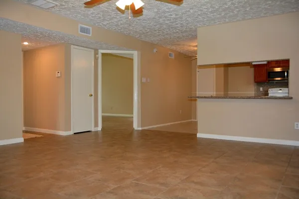 $2,100 | 3703 Embarcadero Drive, Houston, TX 77082