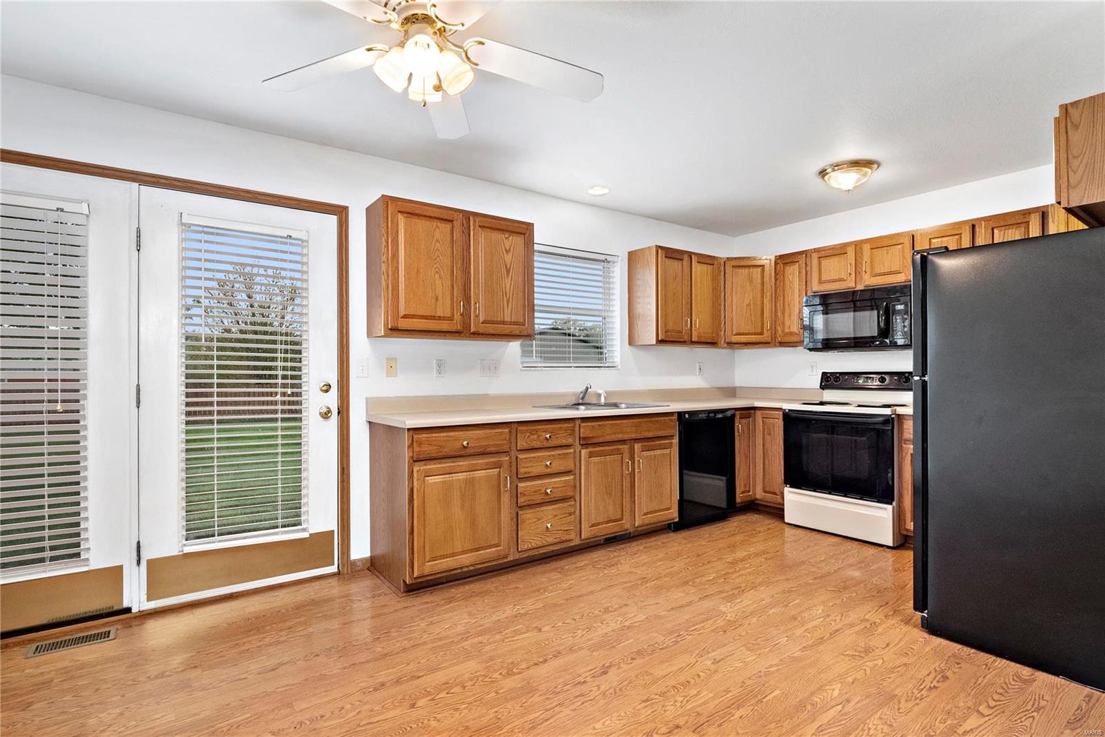 9864 Oak Grove School Road Lebanon, IL 62254 - Photo 2 of 30