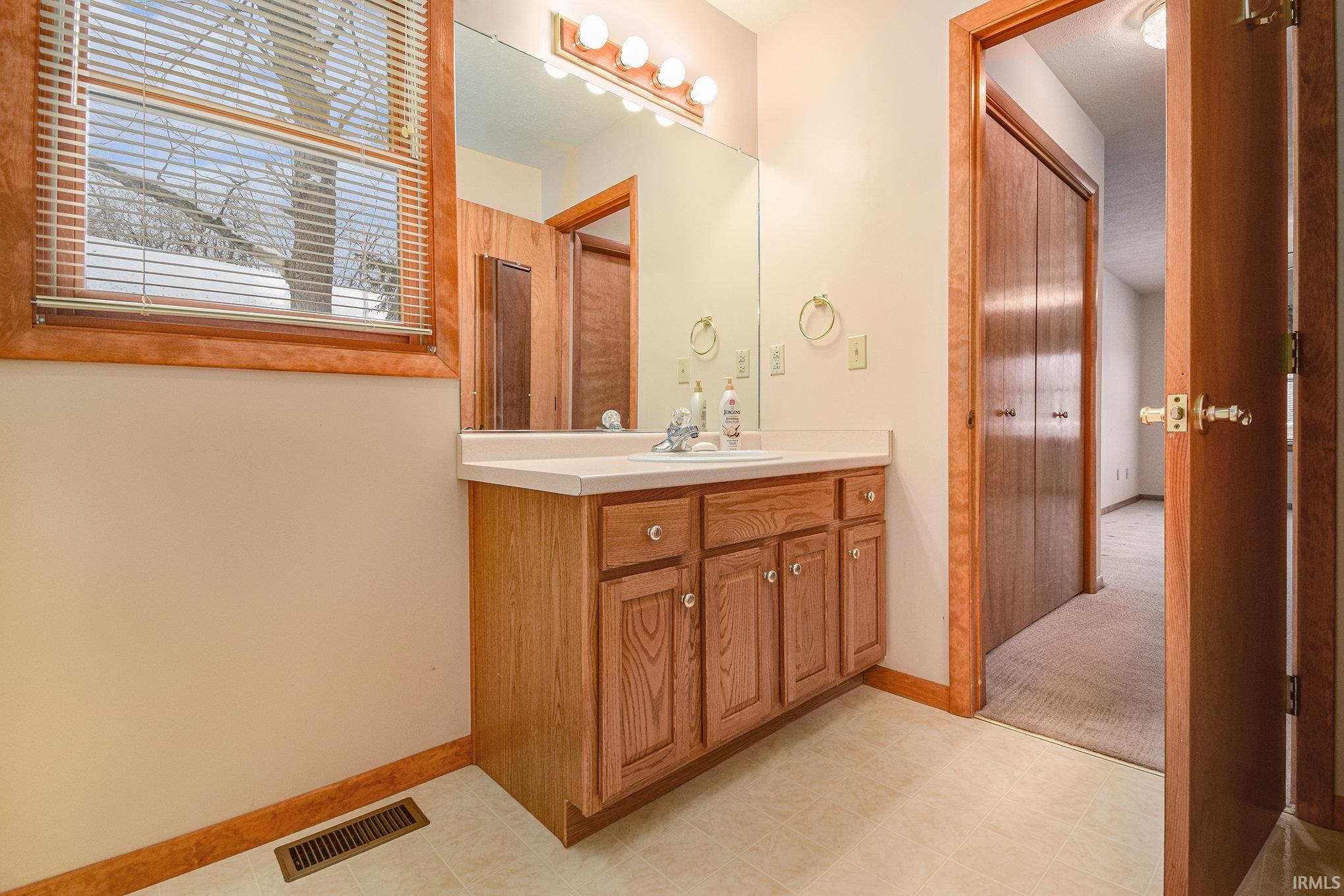 23220 Spring Creek Trail Elkhart, IN 46516 - Photo 10 of 27