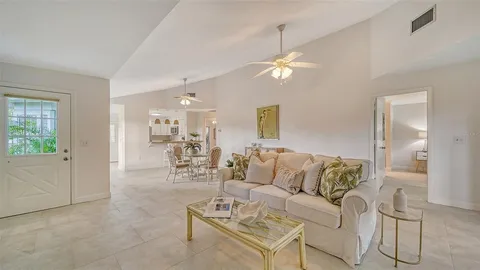 $285,000 | 6467 Carrington Circle, Unit 43, Sarasota, FL 34238