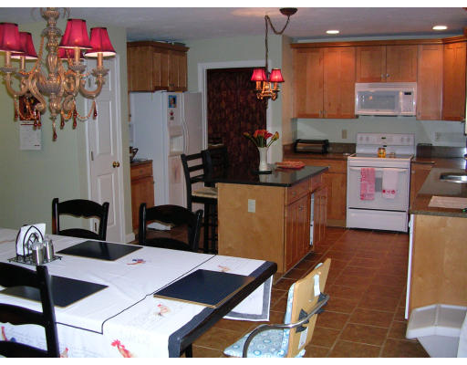 23 Fales Road Sharon, MA 02067 - Photo 7 of 18