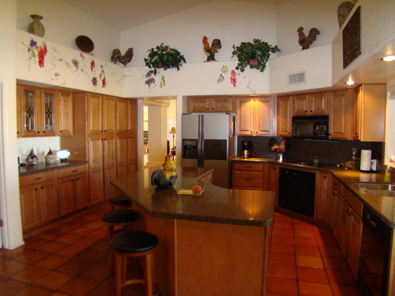 4716 East Hearn Road Phoenix, AZ 85032 - Photo 5 of 14 Remodeled Cooks Kitchen