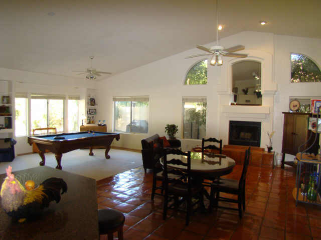4716 East Hearn Road Phoenix, AZ 85032 - Photo 9 of 14 Spacious Family Room & Casual Dining