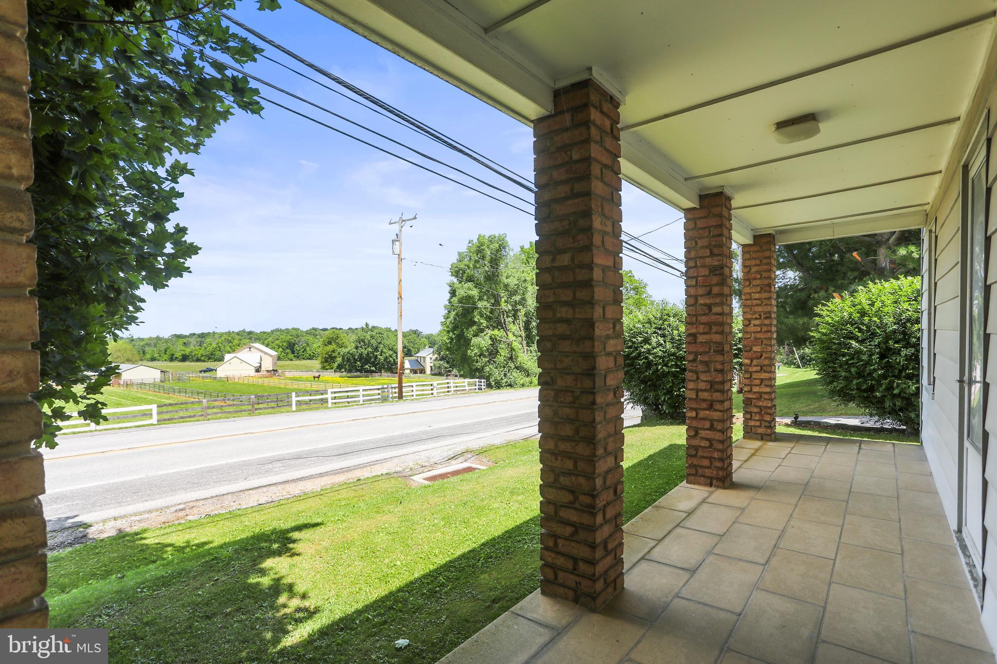 1995 Hanover Pike Hanover, PA 17331 - Photo 5 of 51