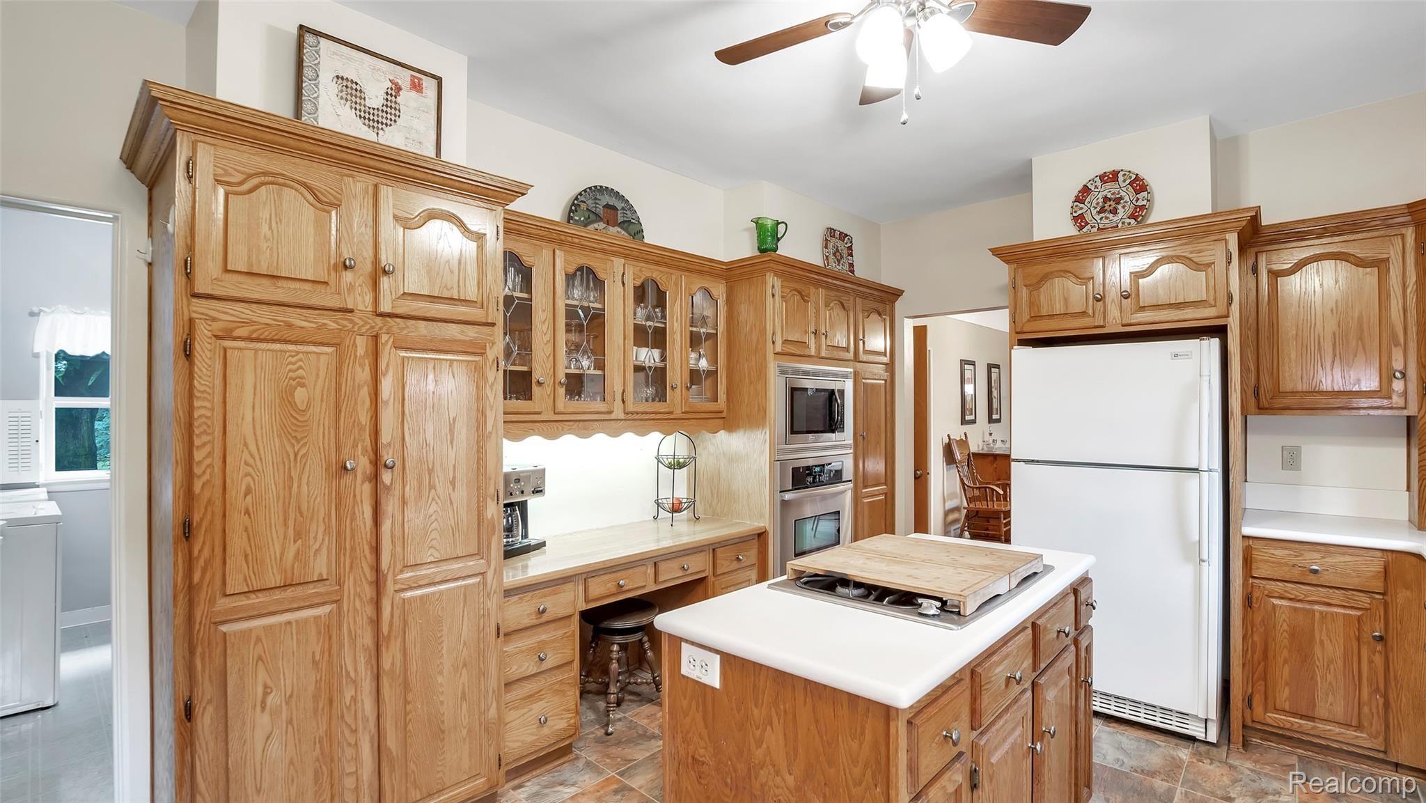 9165 Gd Blanc Road Gaines, MI 48436 - Photo 14 of 46 9165-Grand-Blanc-Rd-Gaines-MI-48436-windowstill-17.jpg