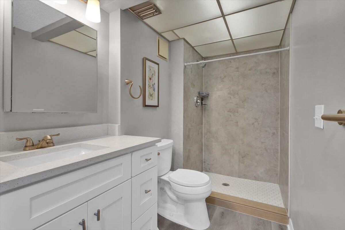 5373 Southeast Miles Grant Road, Unit 102 Stuart, FL 34997 - Photo 71 of 87 41-GG3A8005