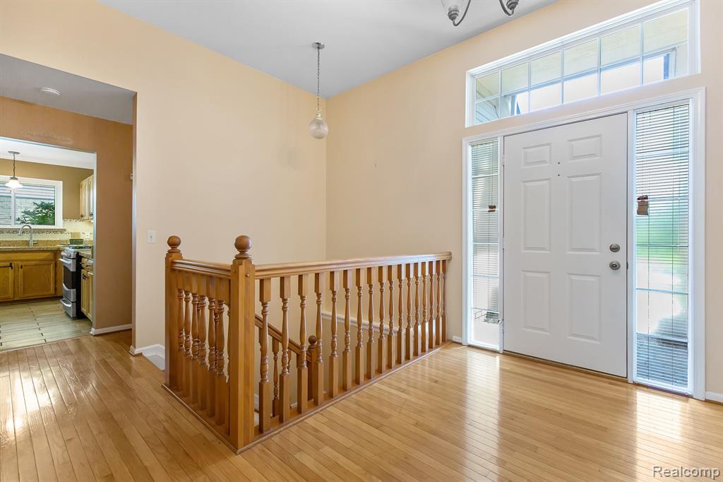 1556 Dunston Road Canton, MI 48188 - Photo 11 of 32