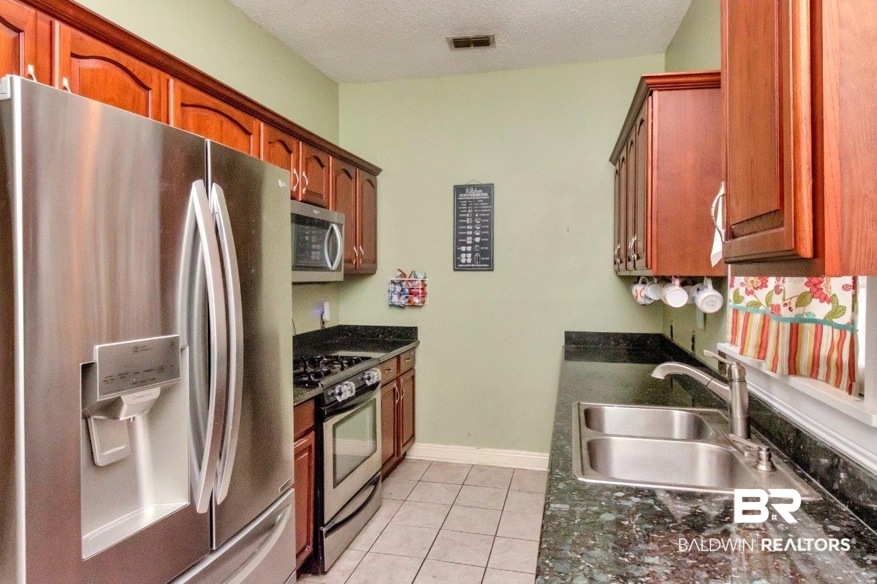 12 South Hallett Street Mobile, AL 36604 - Photo 6 of 22
