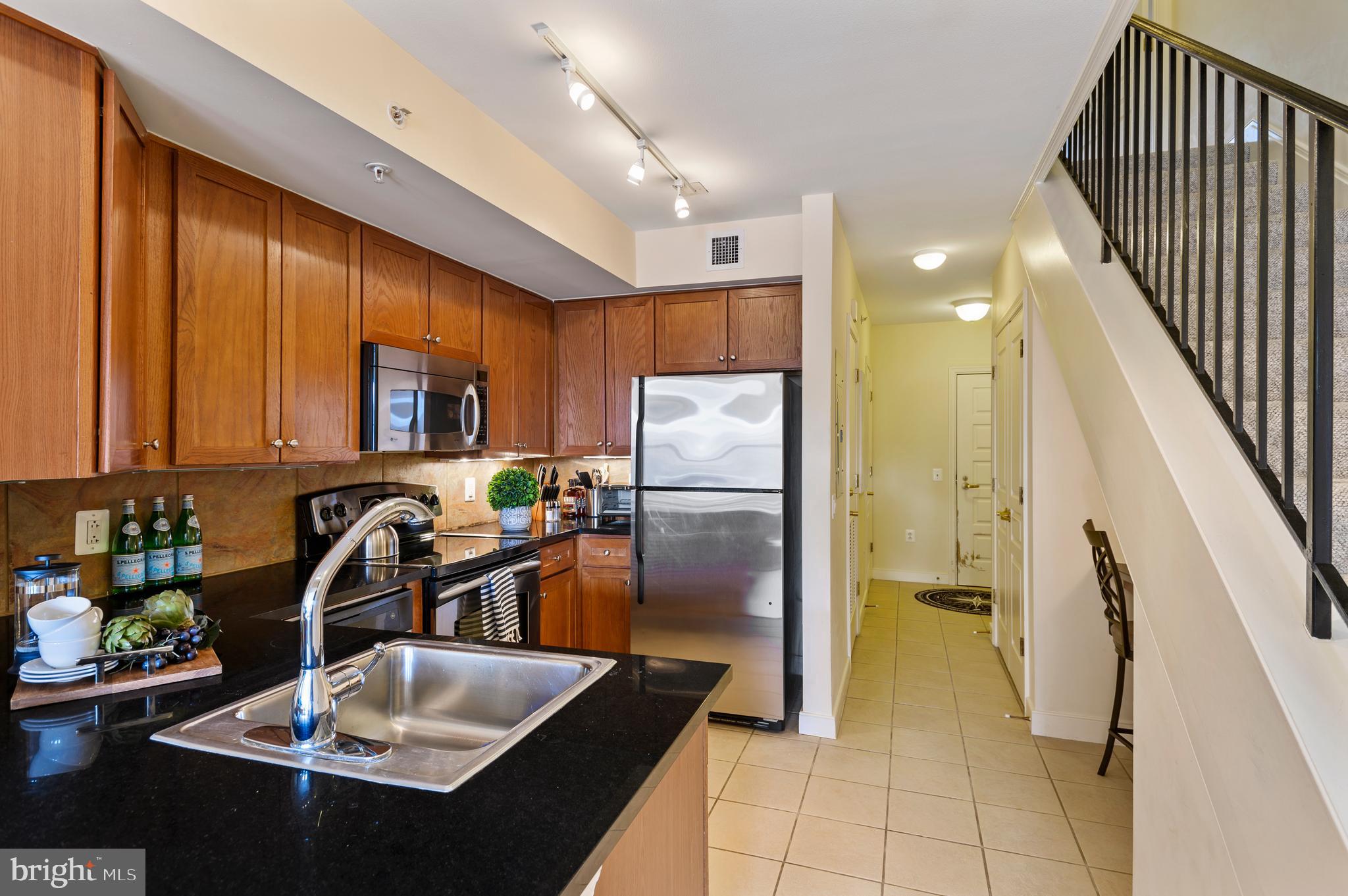 631 D Street Northwest, Unit 841 Washington, DC 20004 - Photo 21 of 90