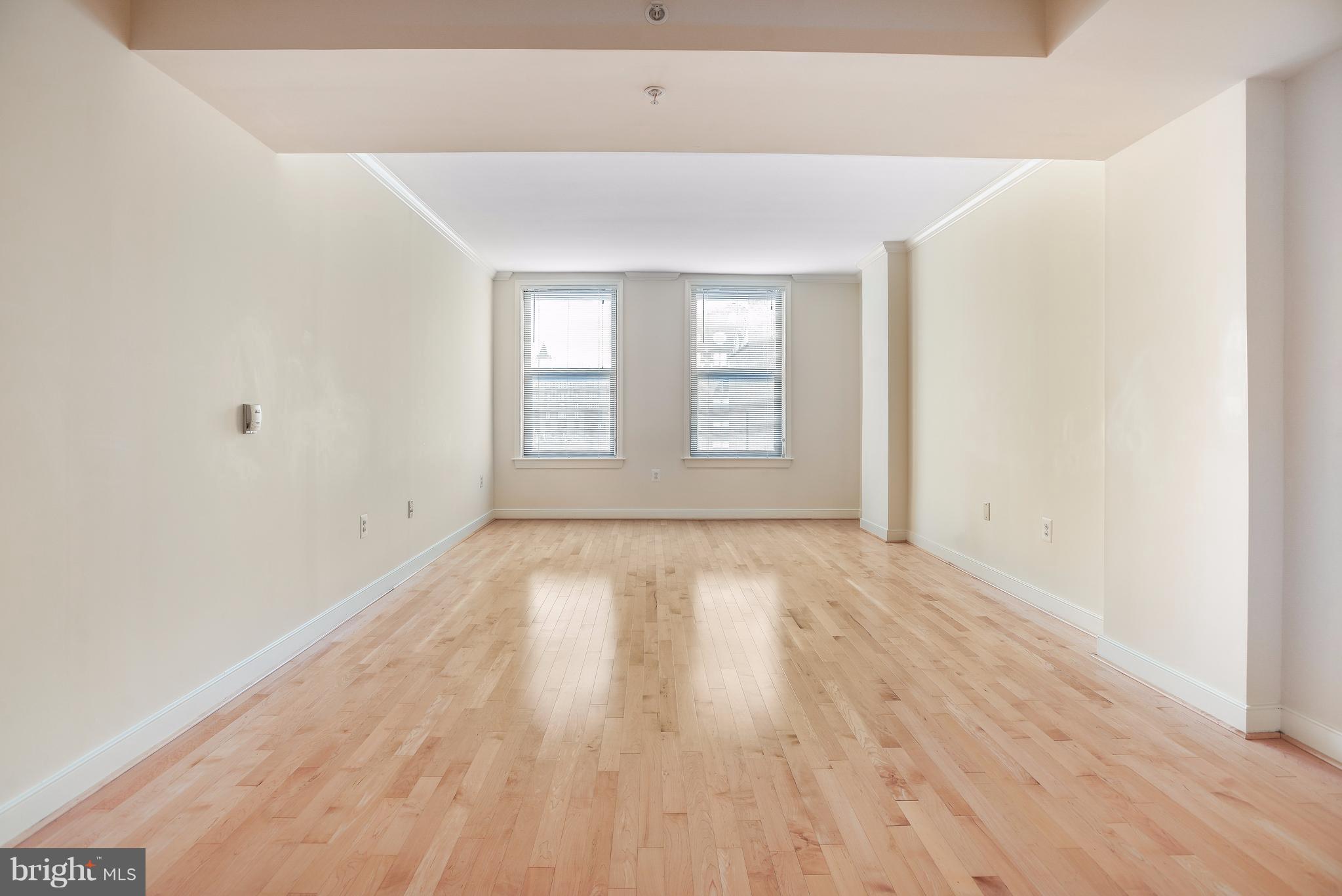 631 D Street Northwest, Unit 841 Washington, DC 20004 - Photo 8 of 90 Living Room