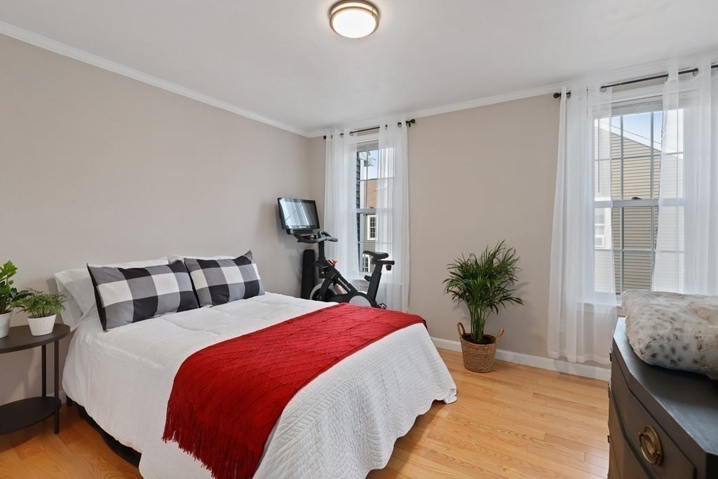 43 Wenlock Road, Unit 43 Boston, MA 02122 - Photo 12 of 23