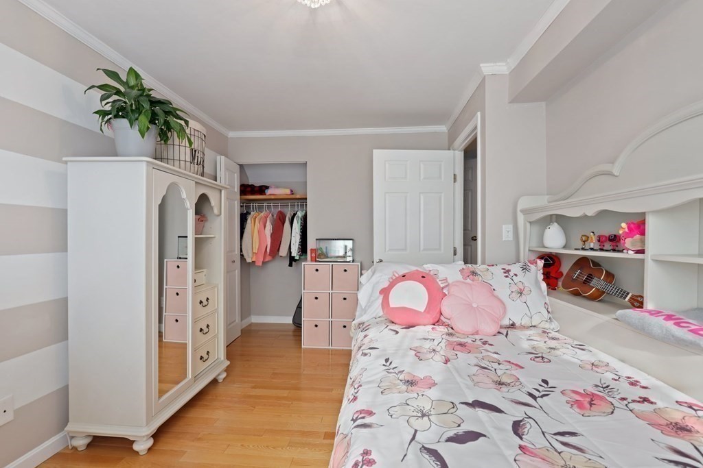 43 Wenlock Road, Unit 43 Boston, MA 02122 - Photo 15 of 23