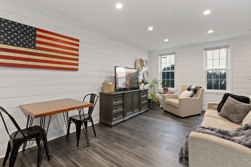 43 Wenlock Road, Unit 43 Boston, MA 02122 - Photo 3 of 23