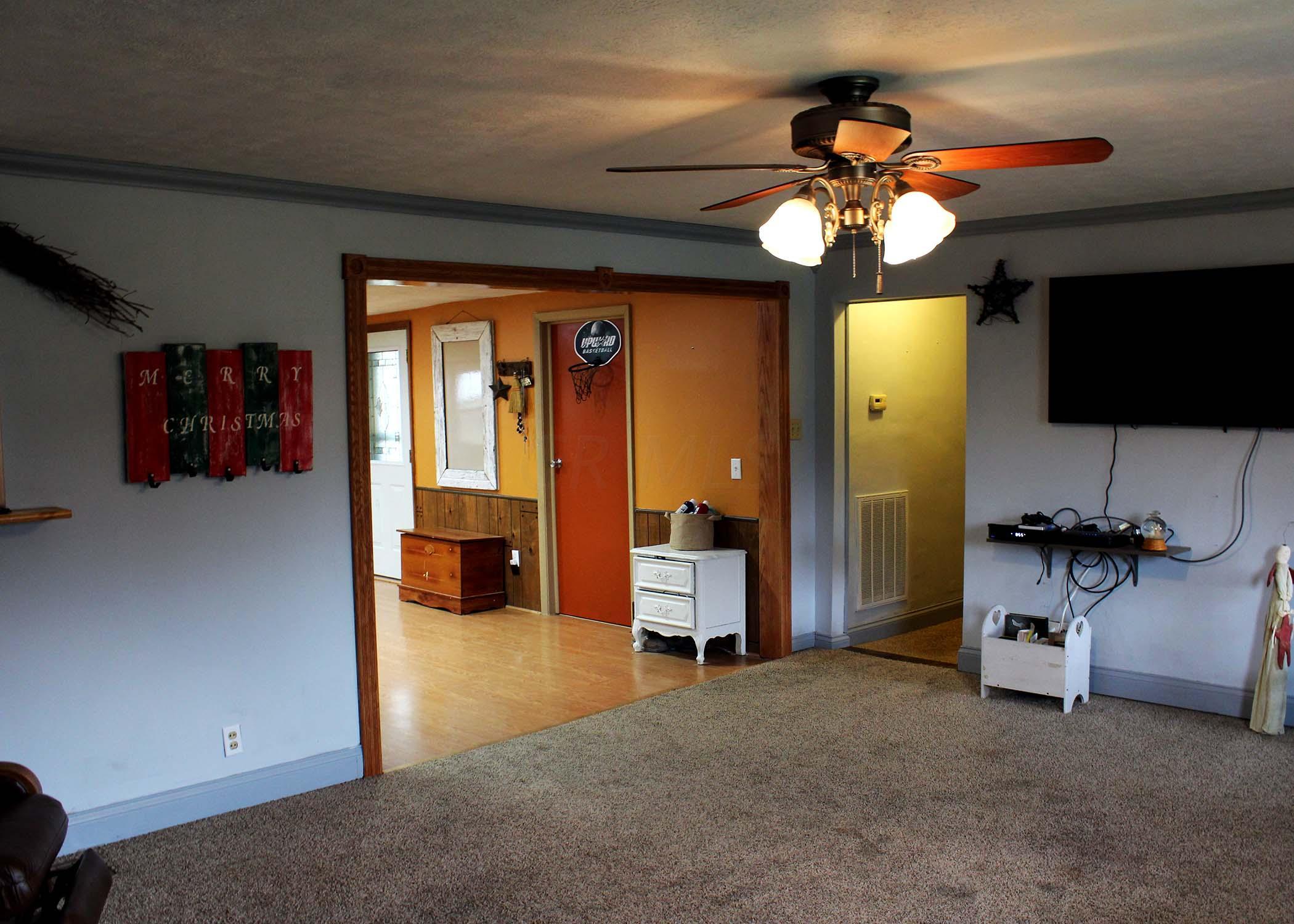 11988 Gay Street Adelphi, OH 43101 - Photo 10 of 17