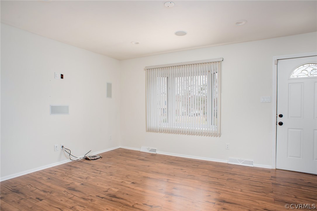 10903 Baxter Road Glen Allen, VA 23060 - Photo 5 of 11 Gallery Image 5