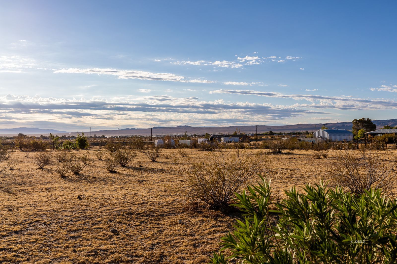 361 North Wildflower Street Ridgecrest, CA 93555 - Photo 4 of 39 a view of an ocean