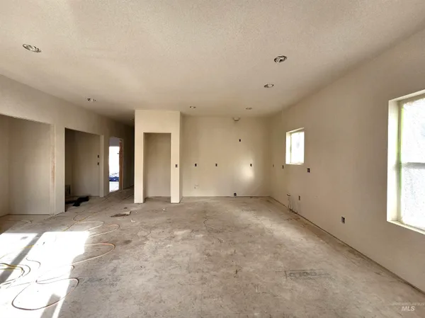 $349,000 | 402 Highline Lane, Potlatch, ID 83855