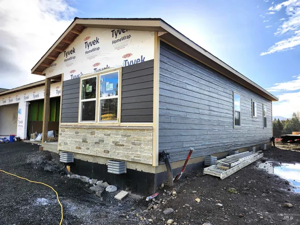 $349,000 | 402 Highline Lane, Potlatch, ID 83855