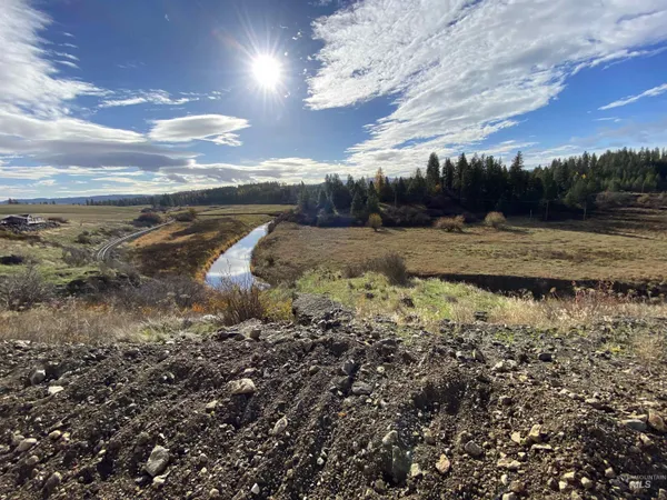 $349,000 | 402 Highline Lane, Potlatch, ID 83855