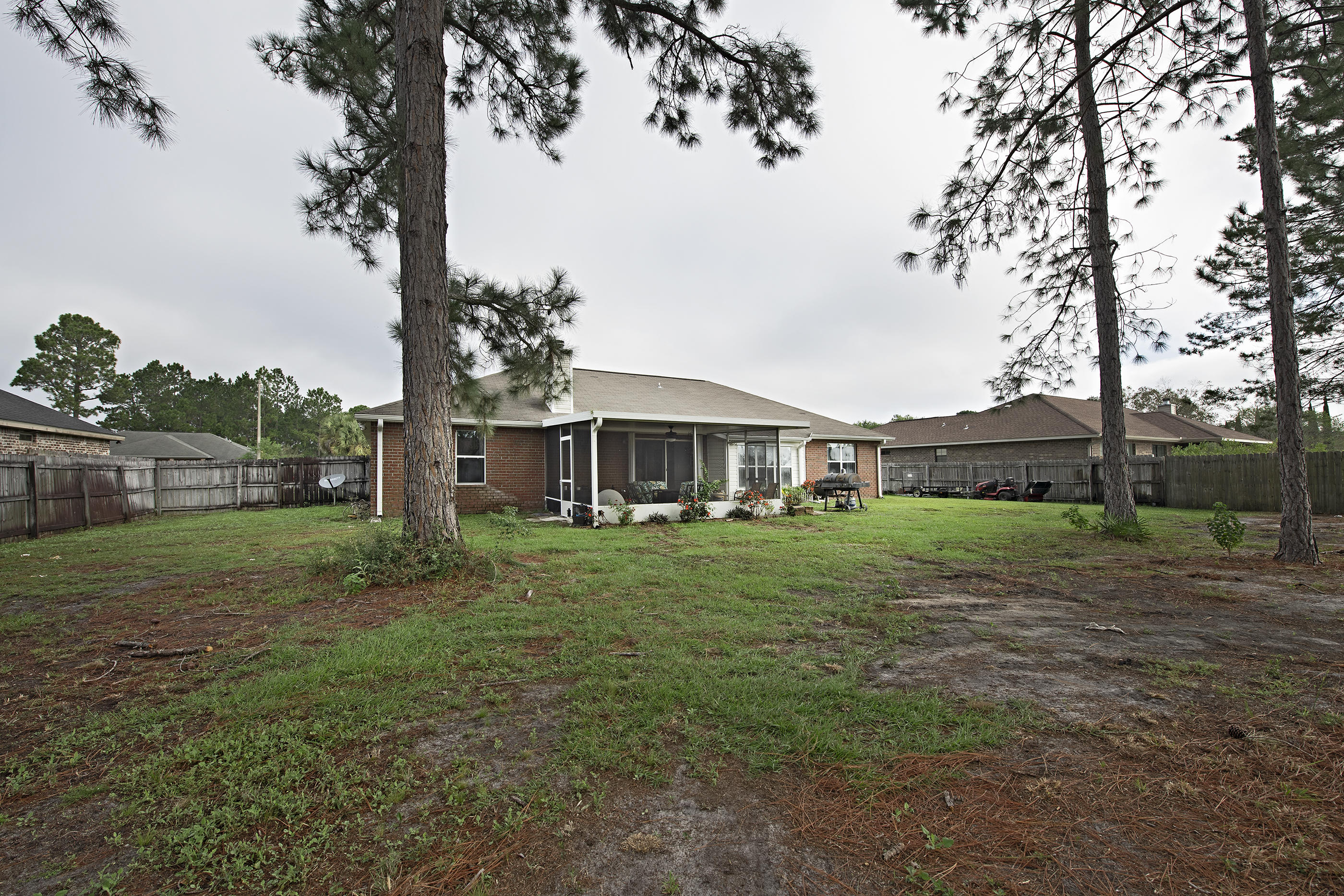 7583 Woodmont Road Navarre, FL 32566 - Photo 34 of 38 Gallery Image 34