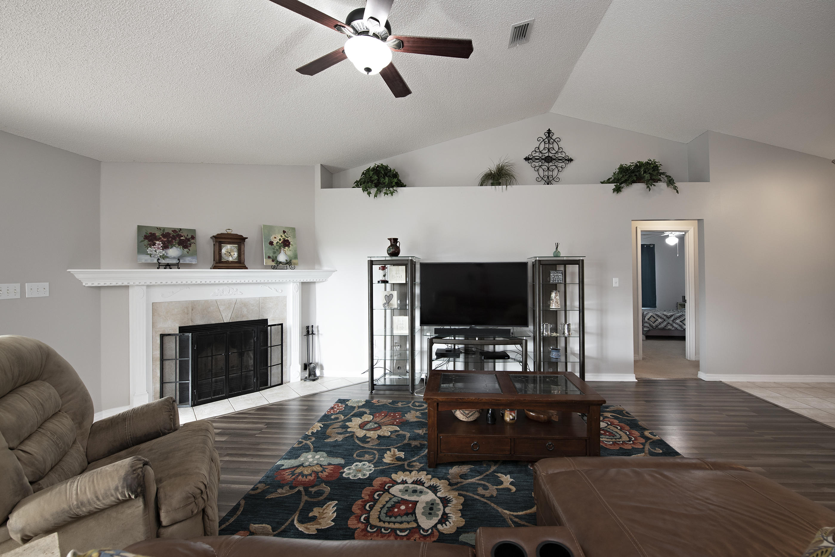 7583 Woodmont Road Navarre, FL 32566 - Photo 6 of 38 Gallery Image 6