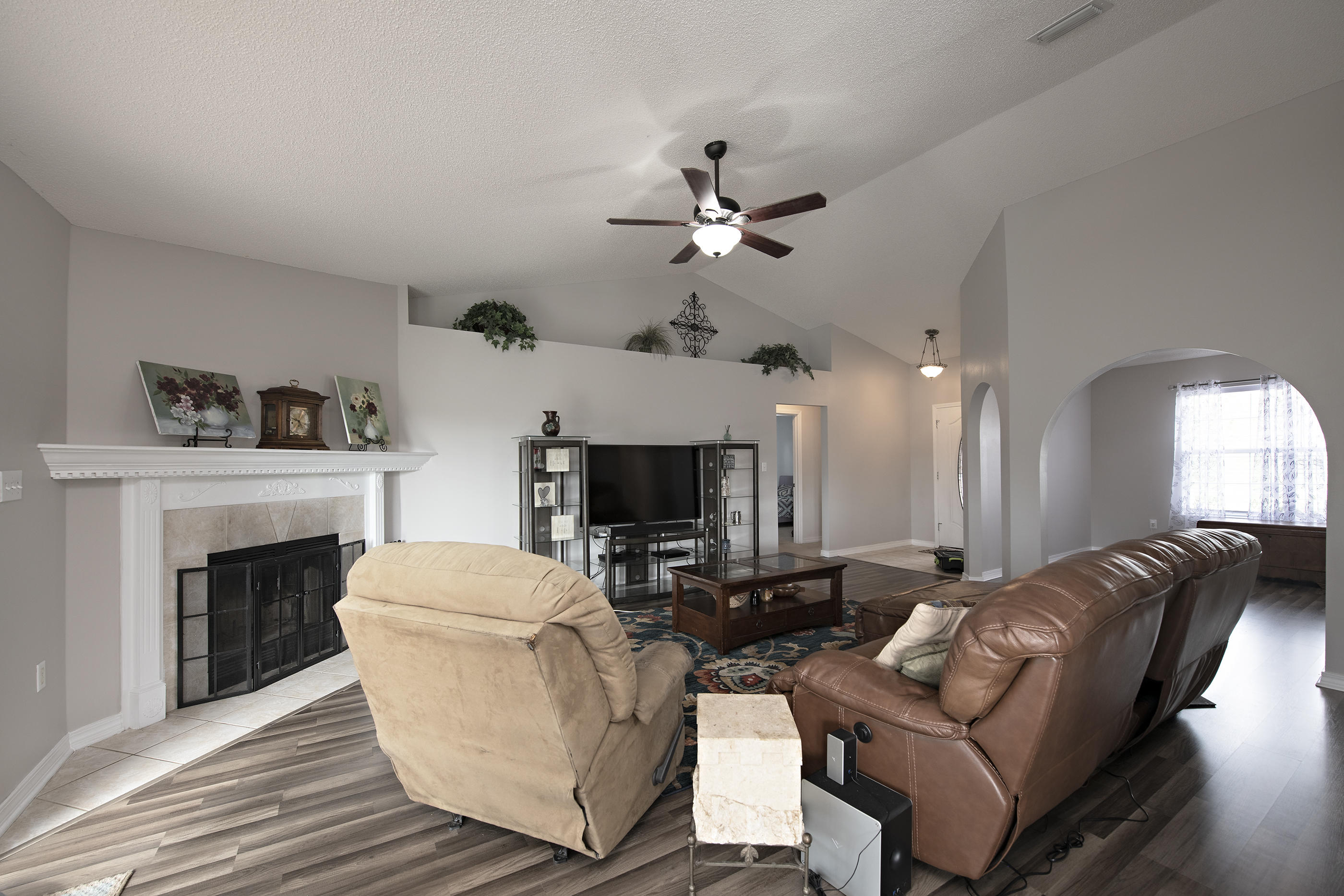 7583 Woodmont Road Navarre, FL 32566 - Photo 7 of 38 Gallery Image 7