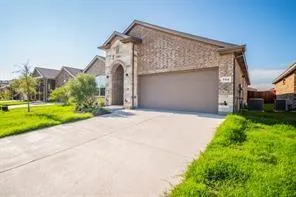 $2,500 | 744 Shepperton Way, Fort Worth, TX 76247