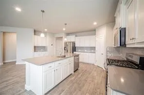 $2,500 | 744 Shepperton Way, Fort Worth, TX 76247