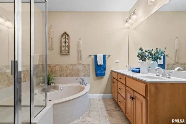 $500,000 | 6421 Winterberry Lane, Springfield, IL 62712