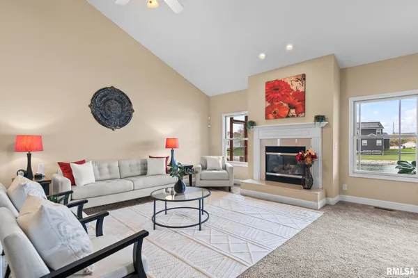 $500,000 | 6421 Winterberry Lane, Springfield, IL 62712