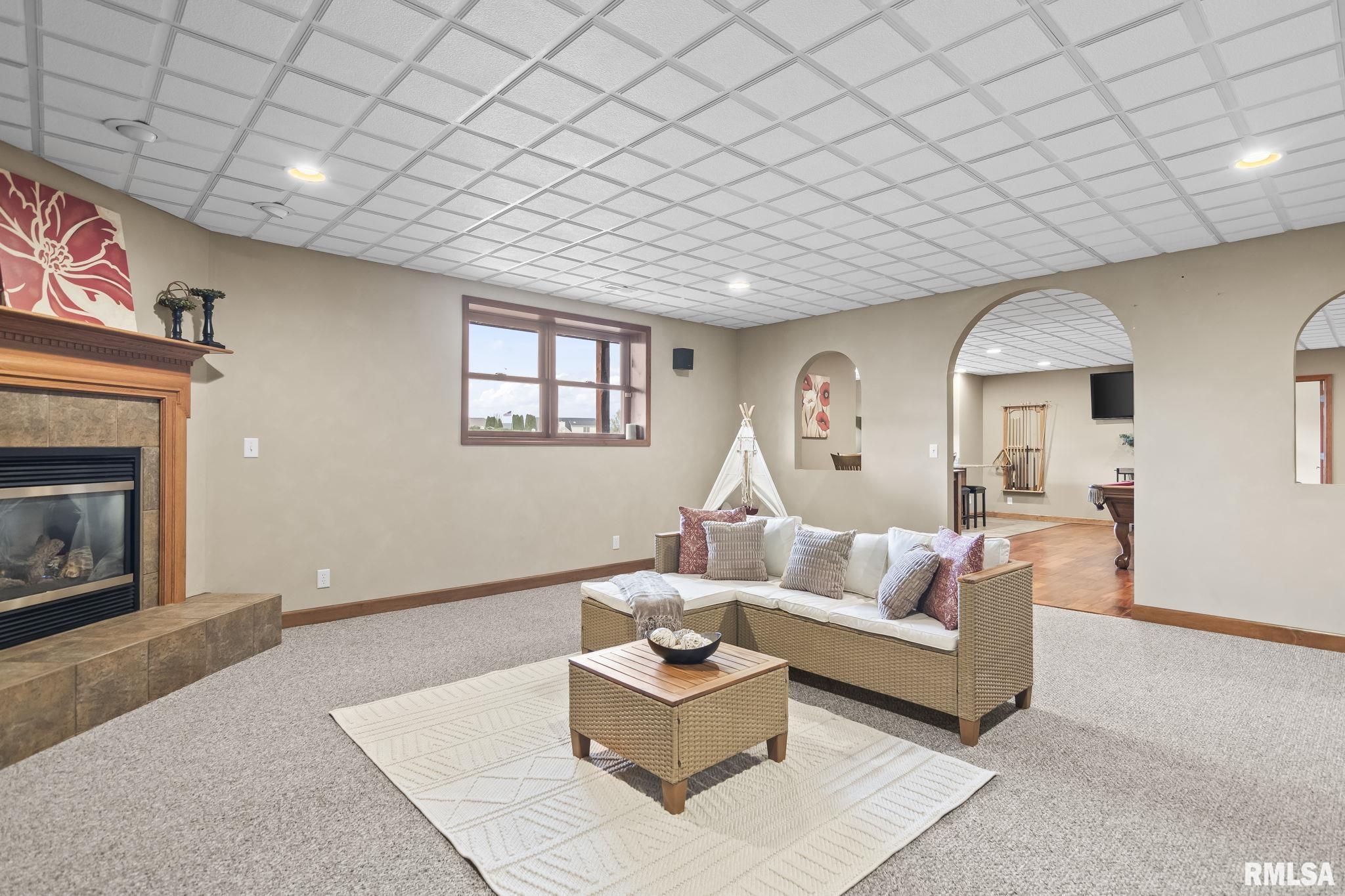 6421 Winterberry Lane Springfield, IL 62712 - Photo 34 of 54