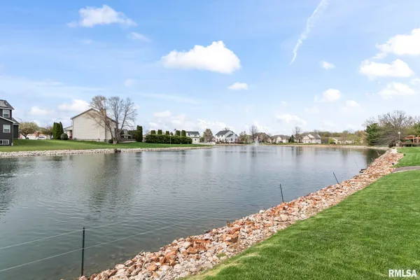 $500,000 | 6421 Winterberry Lane, Springfield, IL 62712