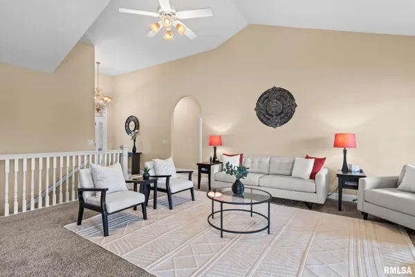 $500,000 | 6421 Winterberry Lane, Springfield, IL 62712