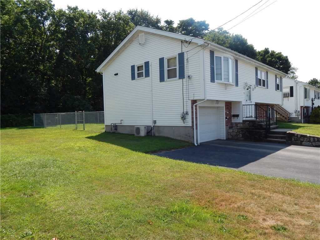 123 Getchell Avenue Woonsocket, RI 02895 - Photo 3 of 21 Gallery Image 3