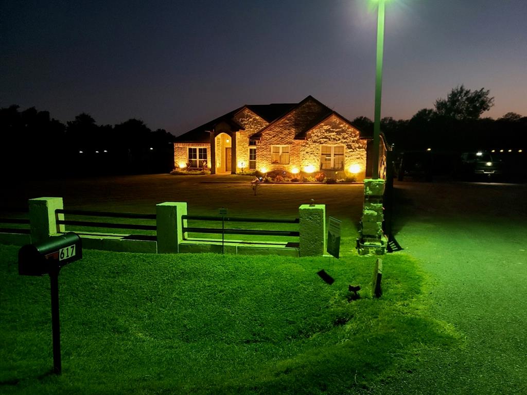 617 Mesquite Tree Road Waco, TX 76705 - Photo 2 of 39 a view of a garden area
