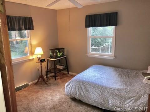 123 Underhill Road Hendersonville, NC 28792 - Photo 5 of 17 Gallery Image 5