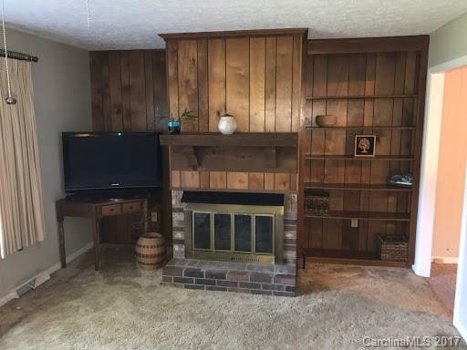 123 Underhill Road Hendersonville, NC 28792 - Photo 9 of 17 Gallery Image 9